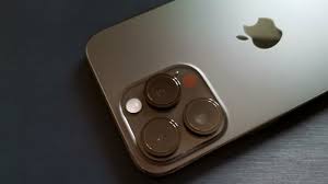 iPhone 15 vs OnePlus 12 Comparison Under Rs 60,000 Best Phone to Buy in 2025